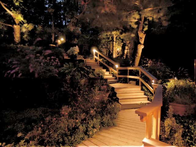 landscape lighting on stairway